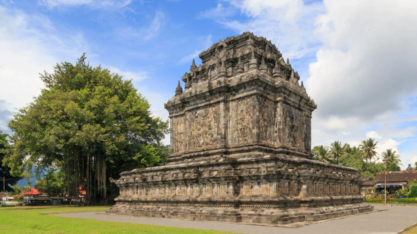 mendut-temple